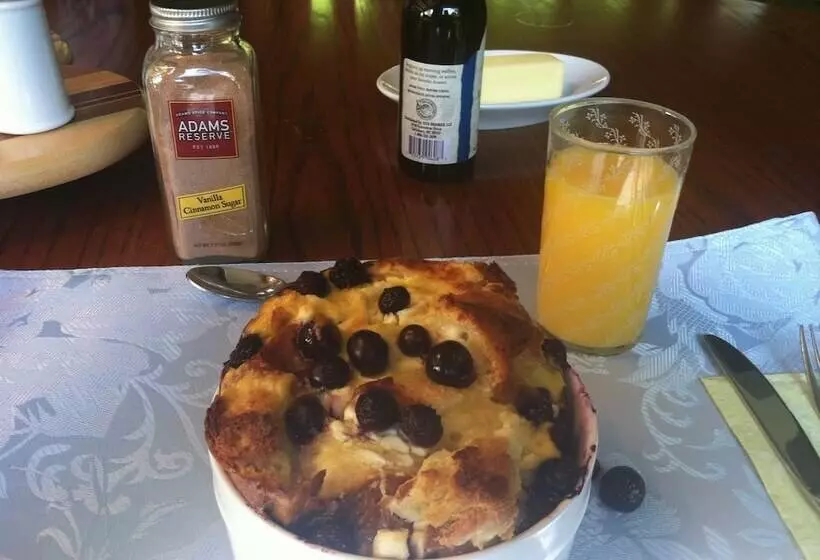 민박 Admiral Peary Inn