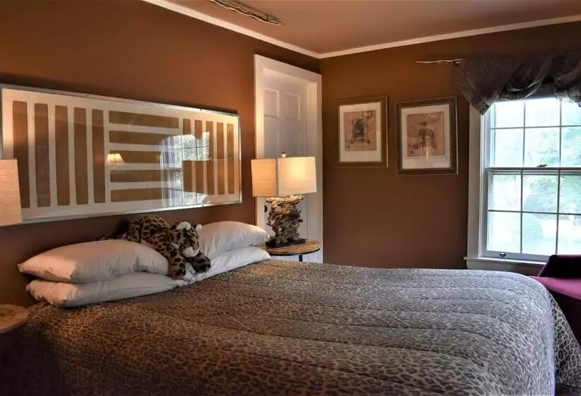 민박 Admiral Peary Inn