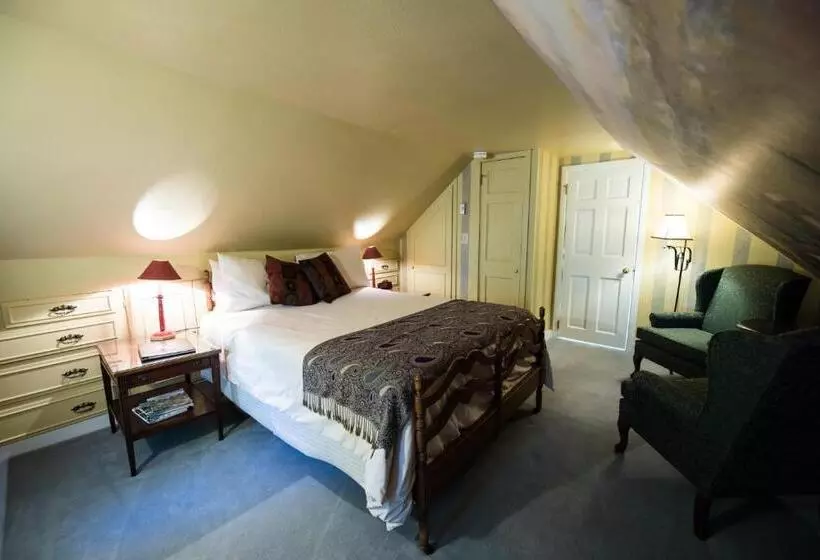 민박 Admiral Peary Inn