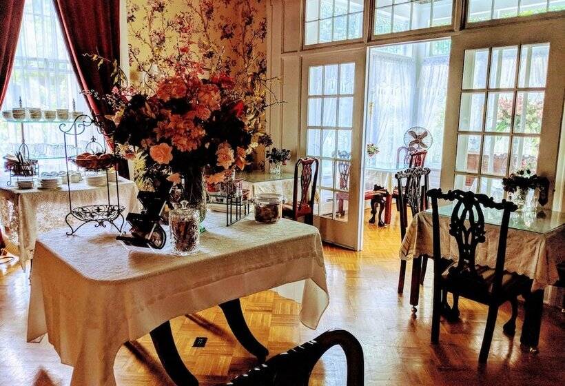 Allegiance Bed And Breakfast