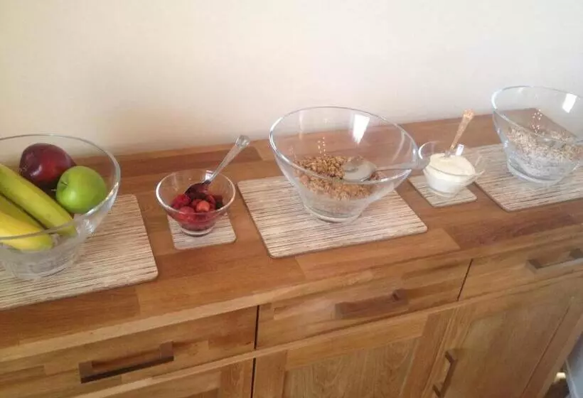 تختخواب و صبحانه Arcadia Guest House