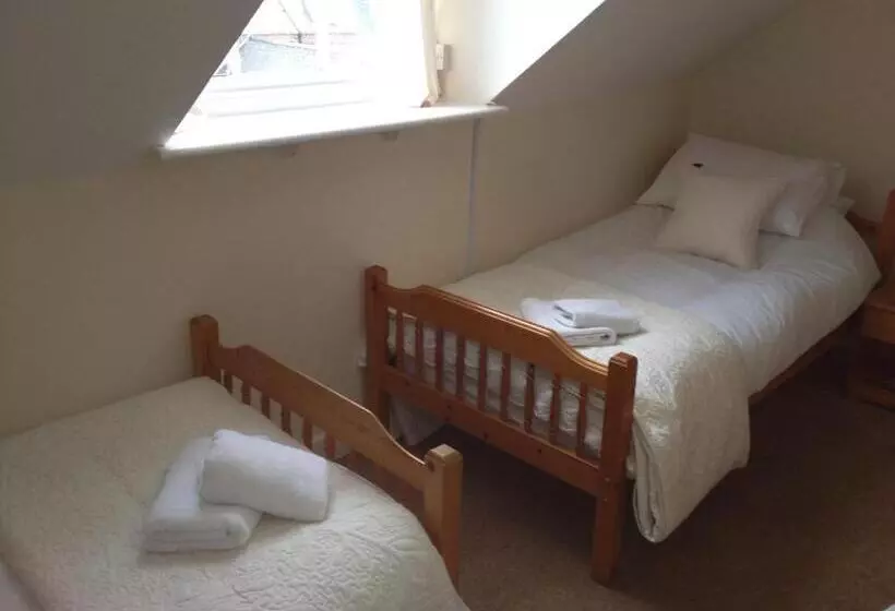 تختخواب و صبحانه Arcadia Guest House