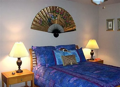 Aamiaismajoitus (B&B) Lava Pond Lodge