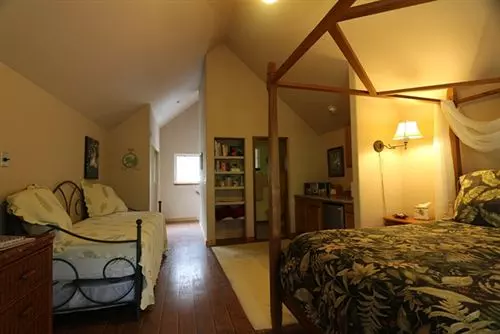 Aamiaismajoitus (B&B) Lava Pond Lodge