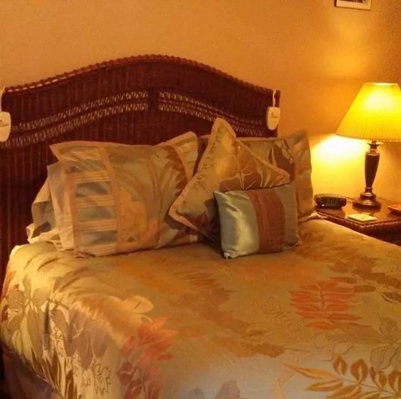 Aamiaismajoitus (B&B) Lava Pond Lodge