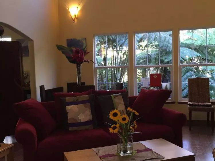 Aamiaismajoitus (B&B) Lava Pond Lodge