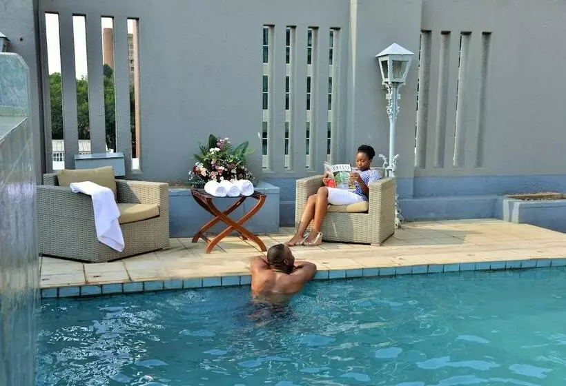 تختخواب و صبحانه Cresta Jameson