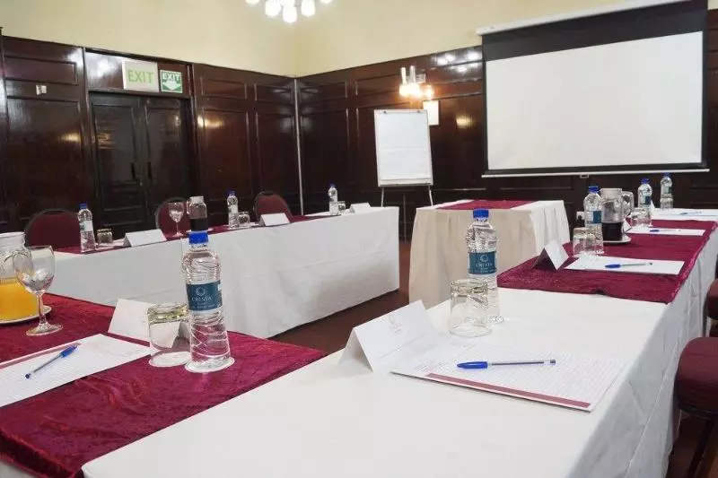 تختخواب و صبحانه Cresta Jameson