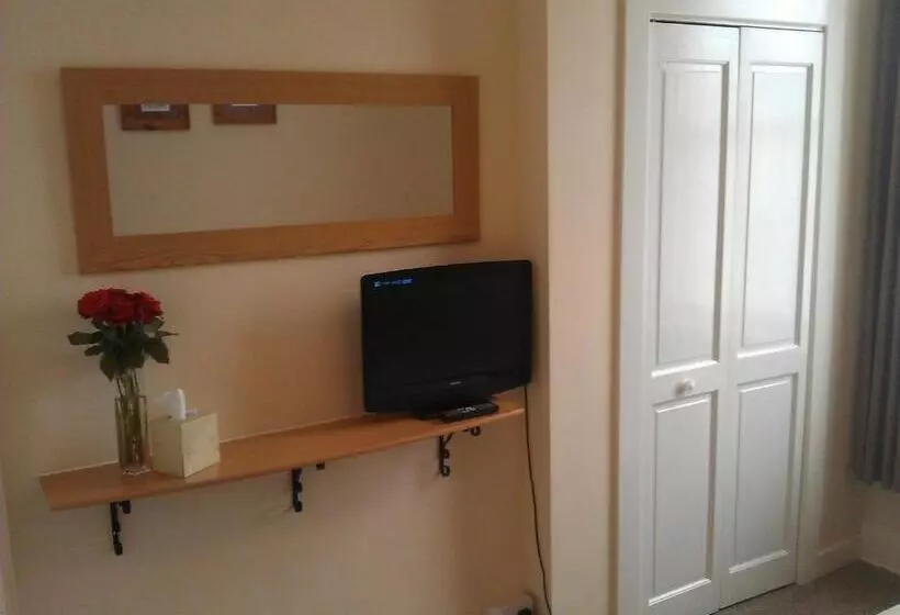 ベッドアンドブレックファースト Crofton Guest House