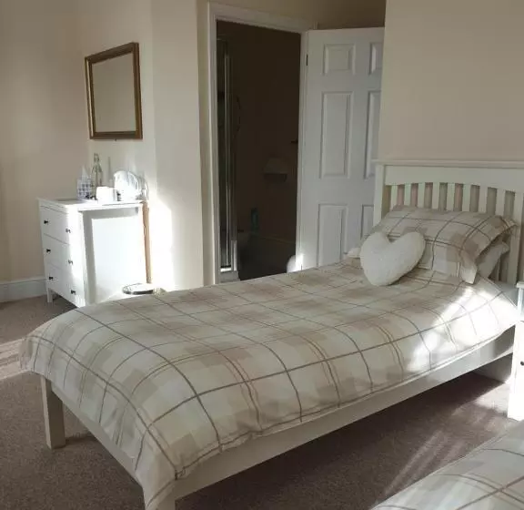 ベッドアンドブレックファースト Crofton Guest House