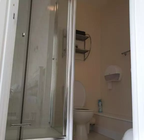 ベッドアンドブレックファースト Crofton Guest House