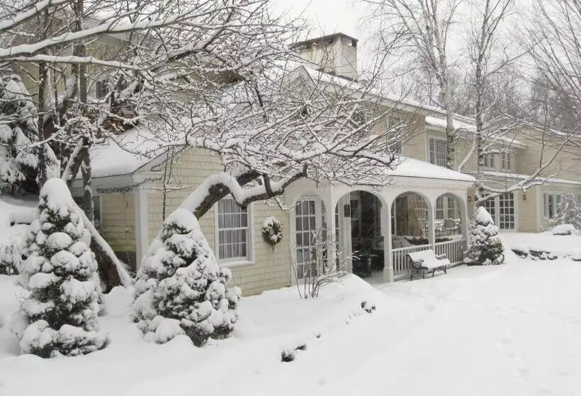 Bed and Breakfast Deerhill Inn