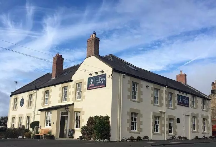 تختخواب و صبحانه Hadrian Hotel Inn