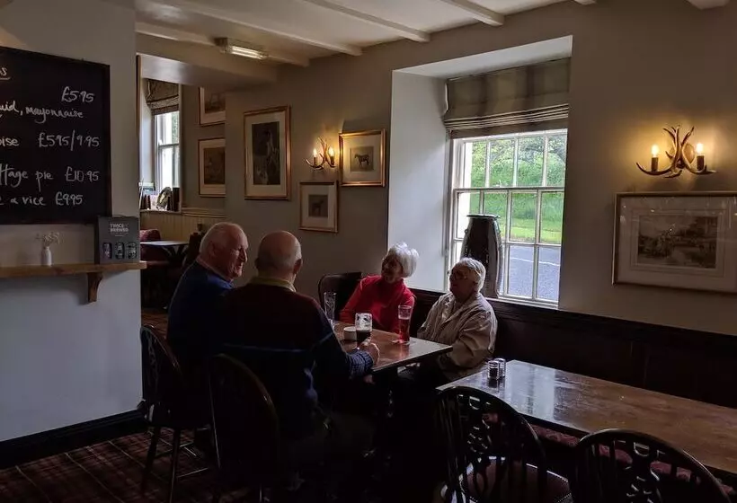 تختخواب و صبحانه Hadrian Hotel Inn