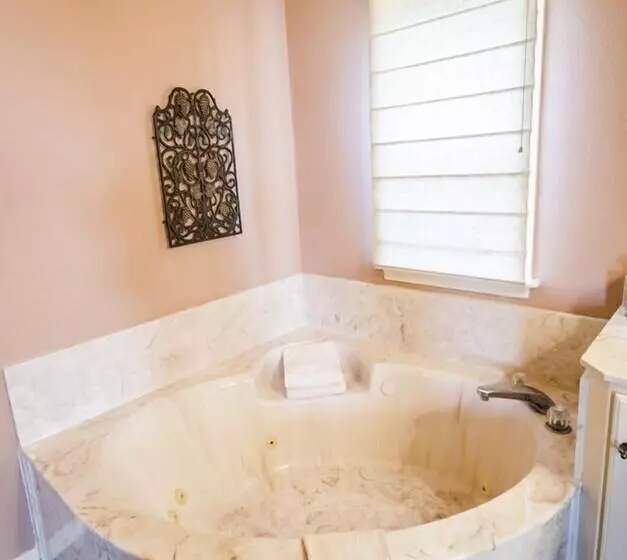 צימר Messina Hof Winery & Resort