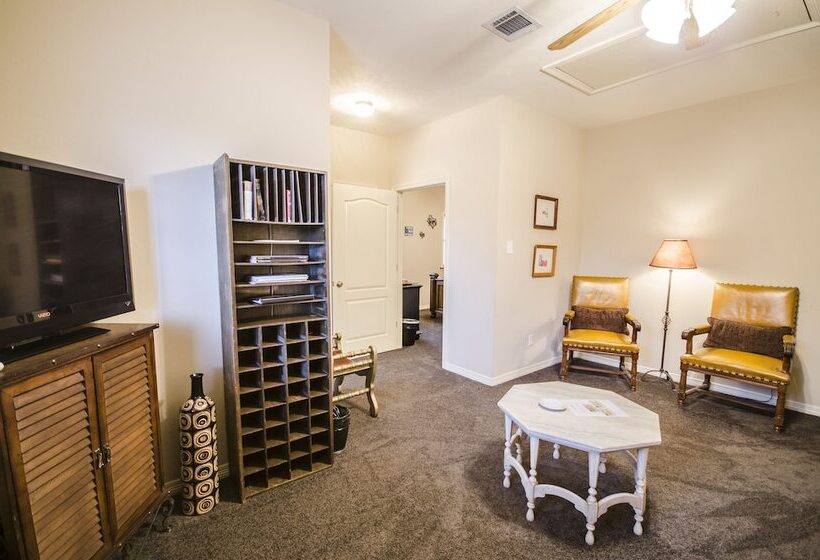 צימר Messina Hof Winery & Resort