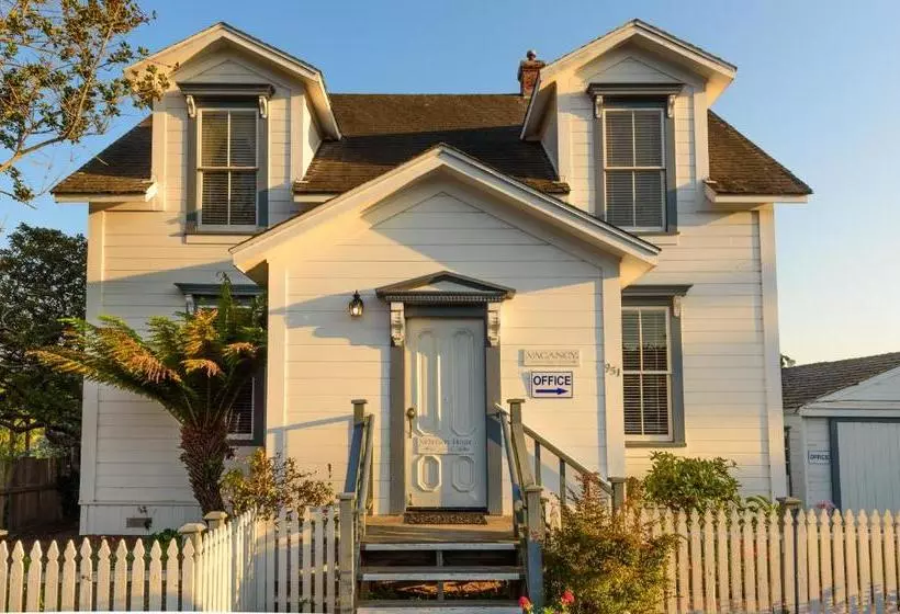 민박 Nicholson House Inn & Spa