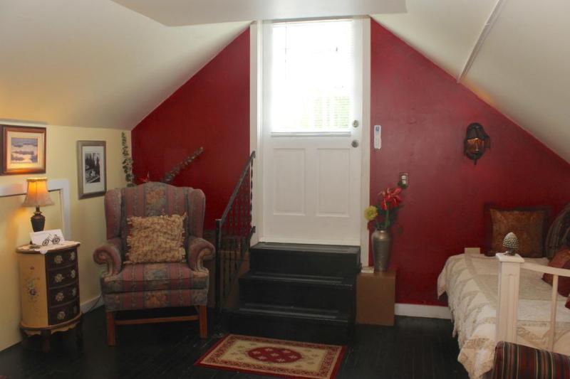 ベッドアンドブレックファースト Penny Farthing Inn