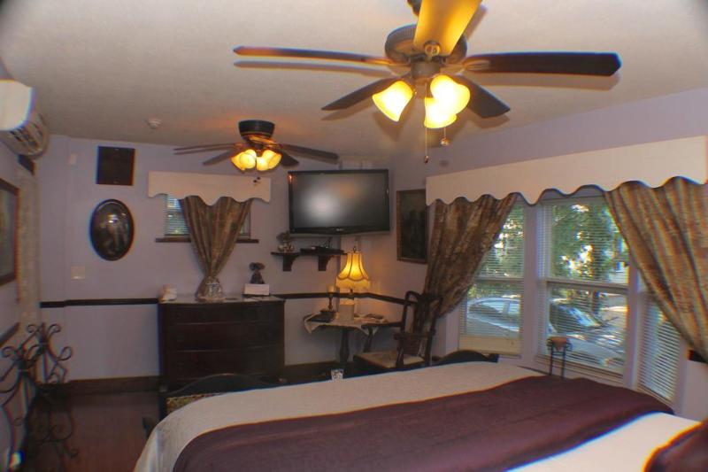 ベッドアンドブレックファースト Penny Farthing Inn