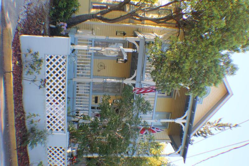 ベッドアンドブレックファースト Penny Farthing Inn