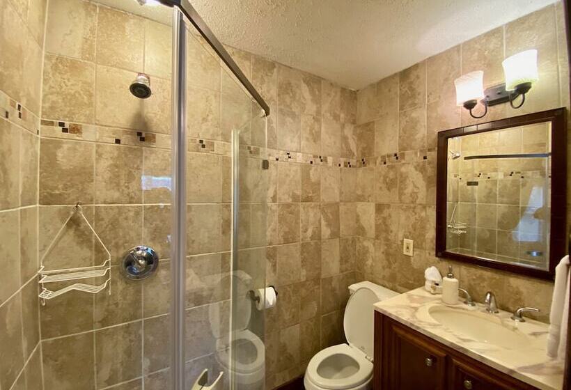 ベッドアンドブレックファースト Penny Farthing Inn