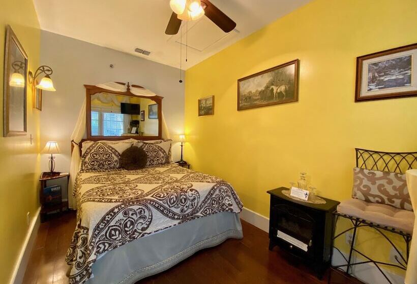 ベッドアンドブレックファースト Penny Farthing Inn