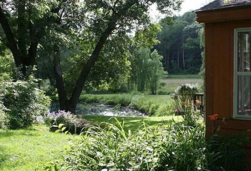 Bed and Breakfast Rainbow Ridge Farms