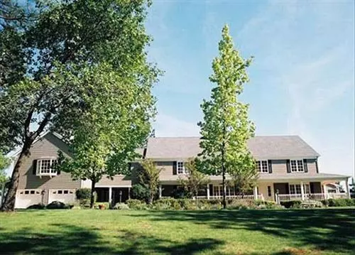 Bed and Breakfast Sierra Sun Cloud Inn  Colfax