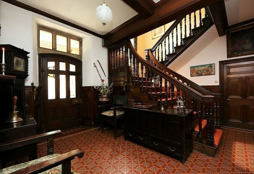 Bed and Breakfast Tower