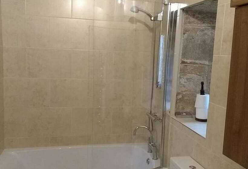 Bed and Breakfast Tower