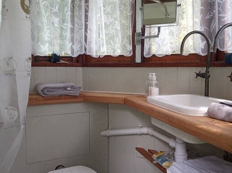 Bed and Breakfast Tower