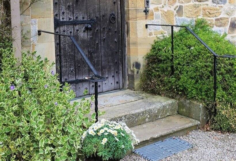 Bed and Breakfast Tower