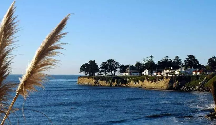 住宿加早餐 West Cliff Inn, A Four Sisters Inn