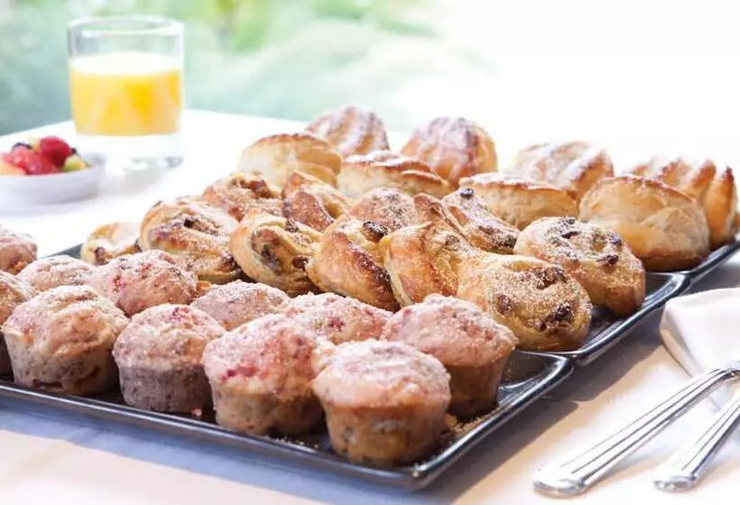 住宿加早餐 West Cliff Inn, A Four Sisters Inn