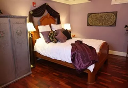 Chestnut Hill Bed & Breakfast