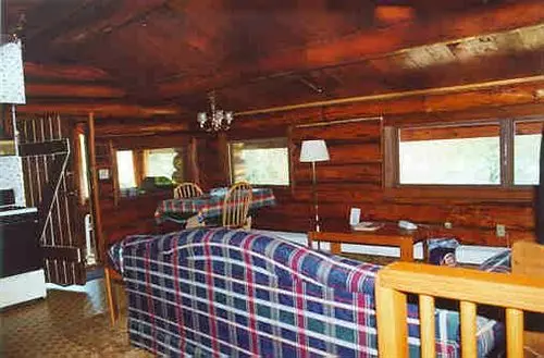 ベッドアンドブレックファースト Daniels Lake Lodge Cabins