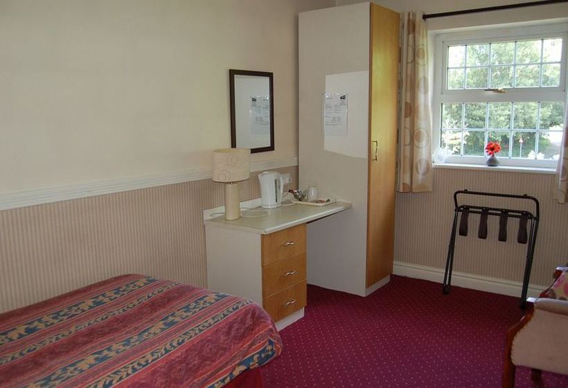 فندق Brook House