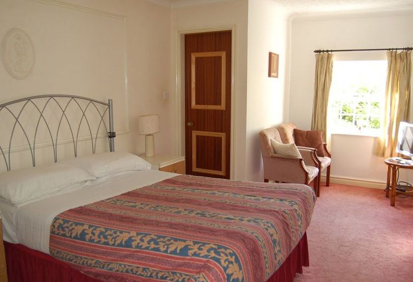 فندق Brook House