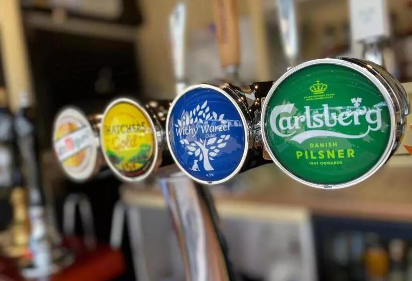 בית מלון כפרי The Royal Oak Inn