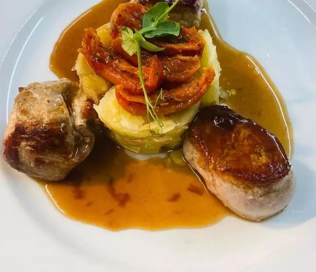 בית מלון כפרי The Royal Oak Inn