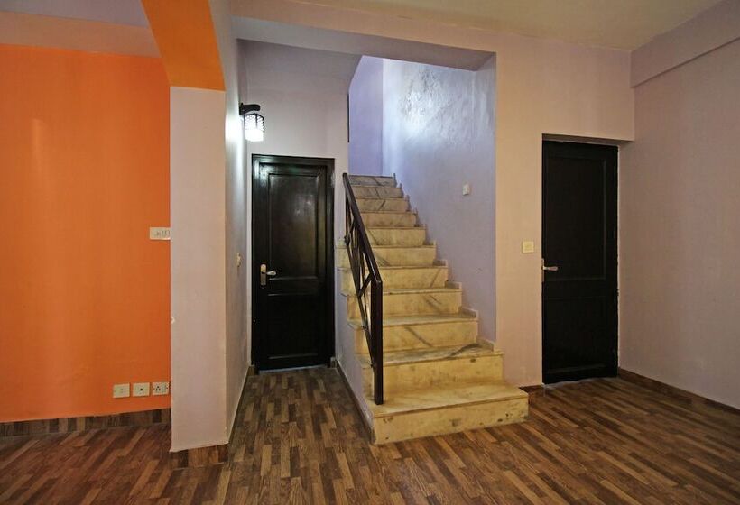 ホテル Surbee Resorts