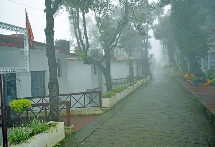 ホテル Surbee Resorts