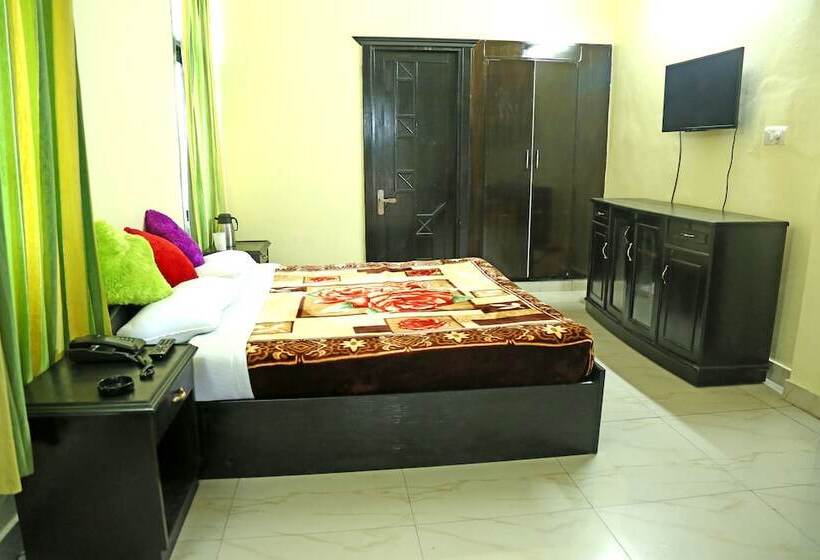 ホテル Surbee Resorts