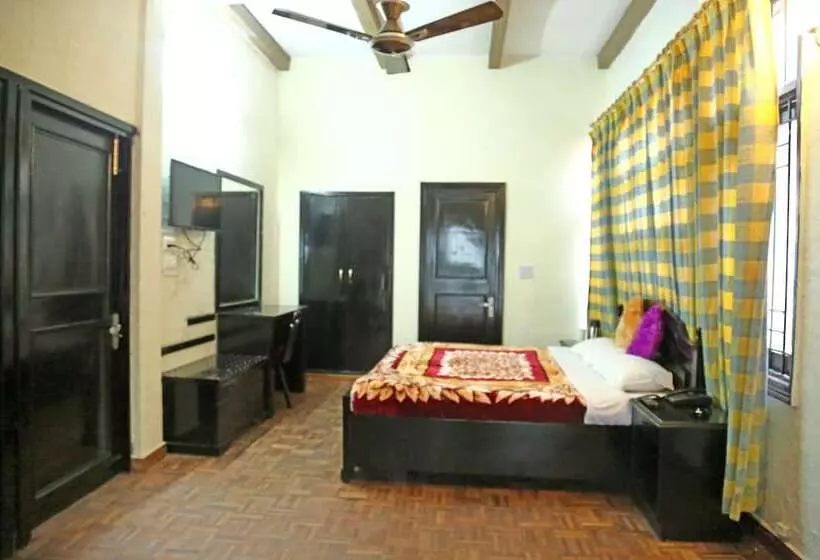 ホテル Surbee Resorts