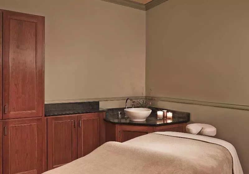 酒店 The Equinox Golf Resort & Spa