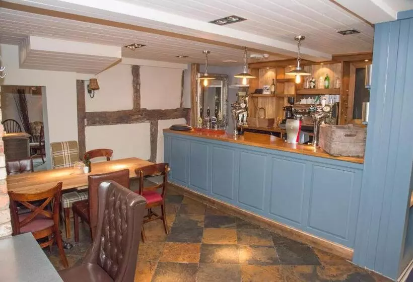 Отель The Swan Inn