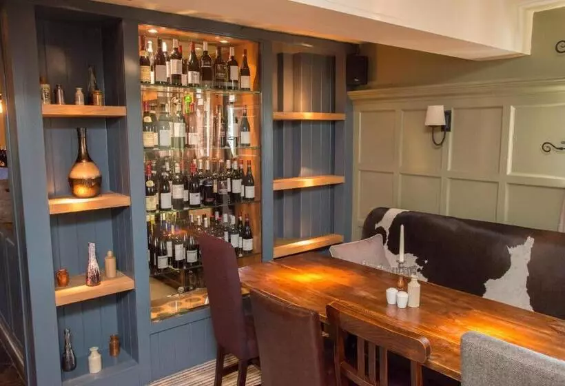 Отель The Swan Inn