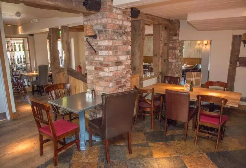 Отель The Swan Inn