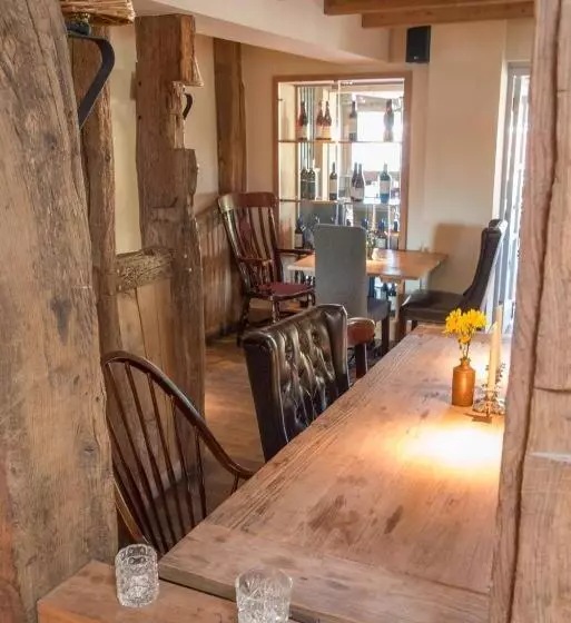 Отель The Swan Inn