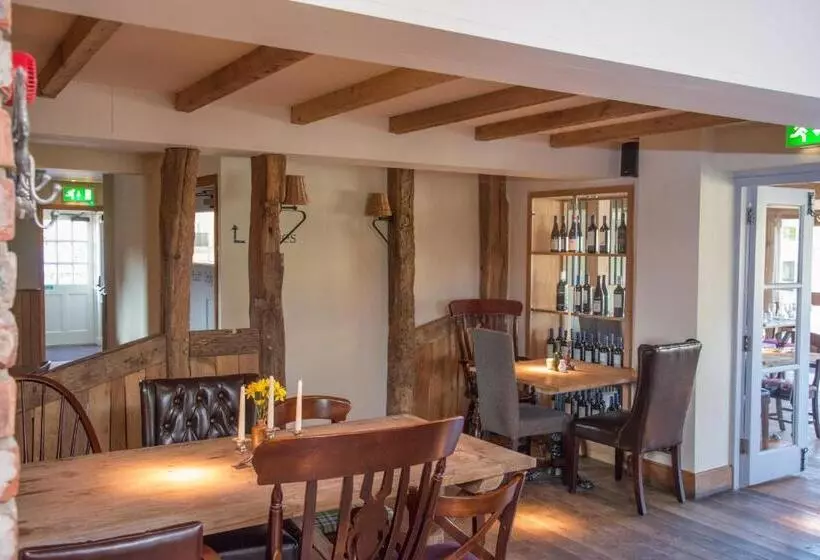 Отель The Swan Inn